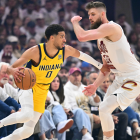Timberwolves vs Warriors battle on the court