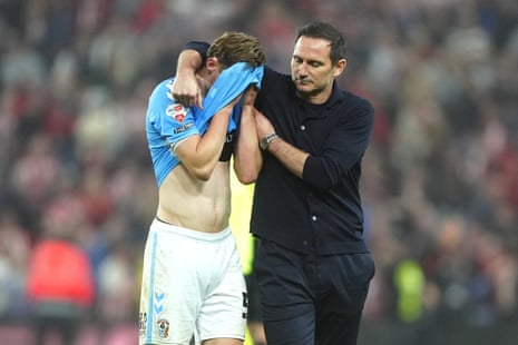 Sunderland players celebrate dramatic late victory in the playoff semi-final