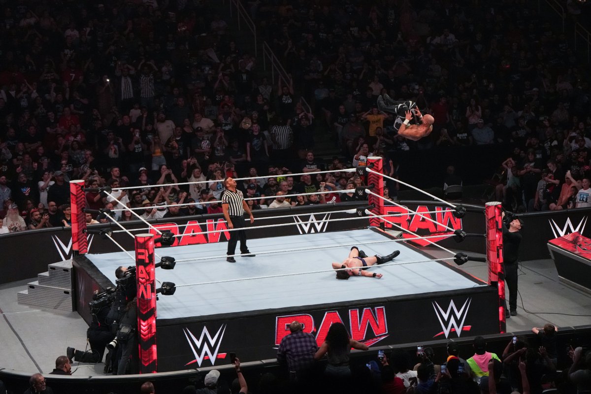 Giulia WWE stands resilient after a major WWE Raw match