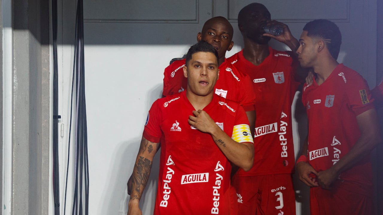 Jugadores de América de Cali durante el partido de Copa Sudamericana