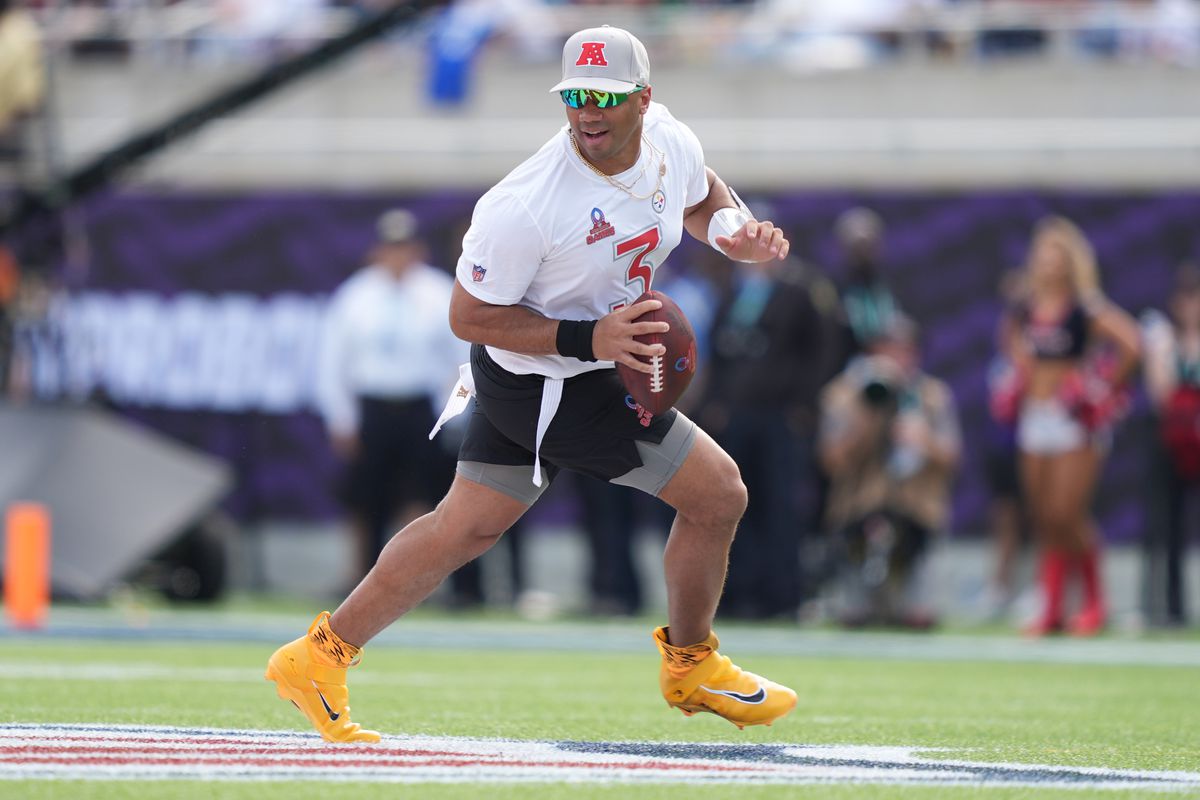 Russell Wilson returns to Denver in 2025