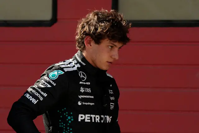 Oscar Piastri celebrates pole at Imola with McLaren, F1 qualifying results