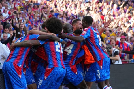 Players in action during Crystal Palace F.C. vs Man City timeline of the FA Cup final