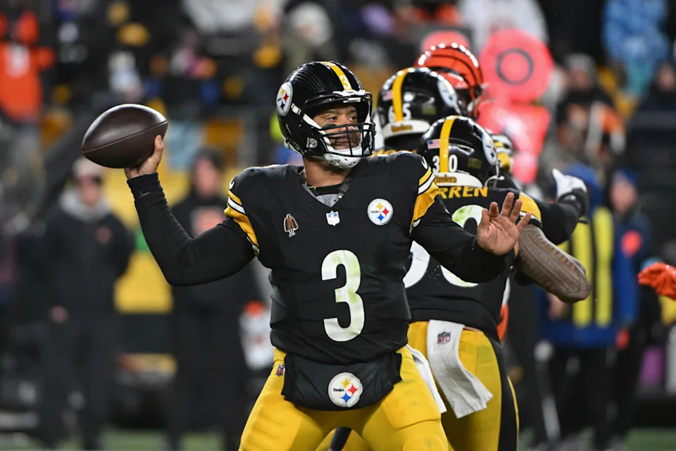 Russell Wilson on the field with the Pittsburgh Steelers