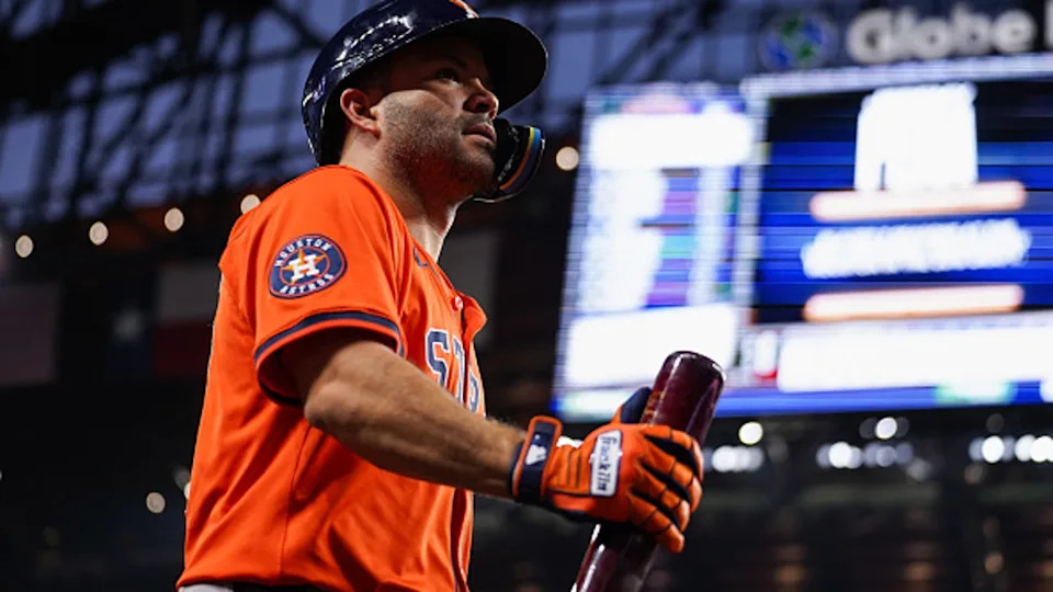 Christian Walker at bat for the Houston Astros during the 2025 MLB season