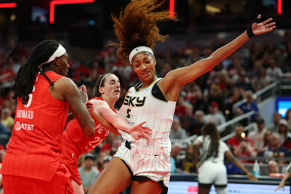 Caitlin Clark in action during the Fever vs. Sky game
