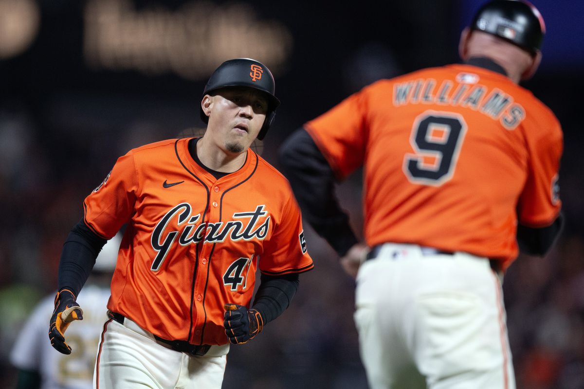 Wilmer Flores hits a home run for the San Francisco Giants