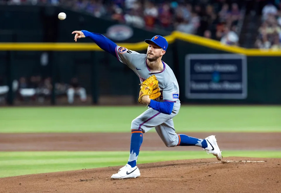 Griffin Canning pitching for the Mets during the 2025 season