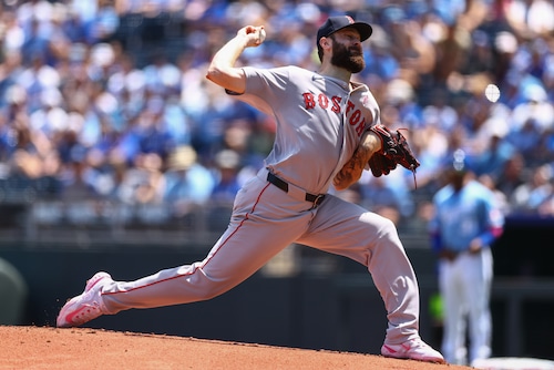 Lucas Giolito pitching for the Red Sox in 2025