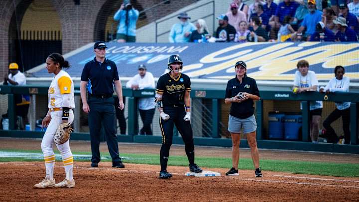 LSU Tiger softball players celebrate during a match – lsu softball roster