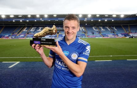 Jamie Vardy celebrates 200th goal milestone for Leicester City