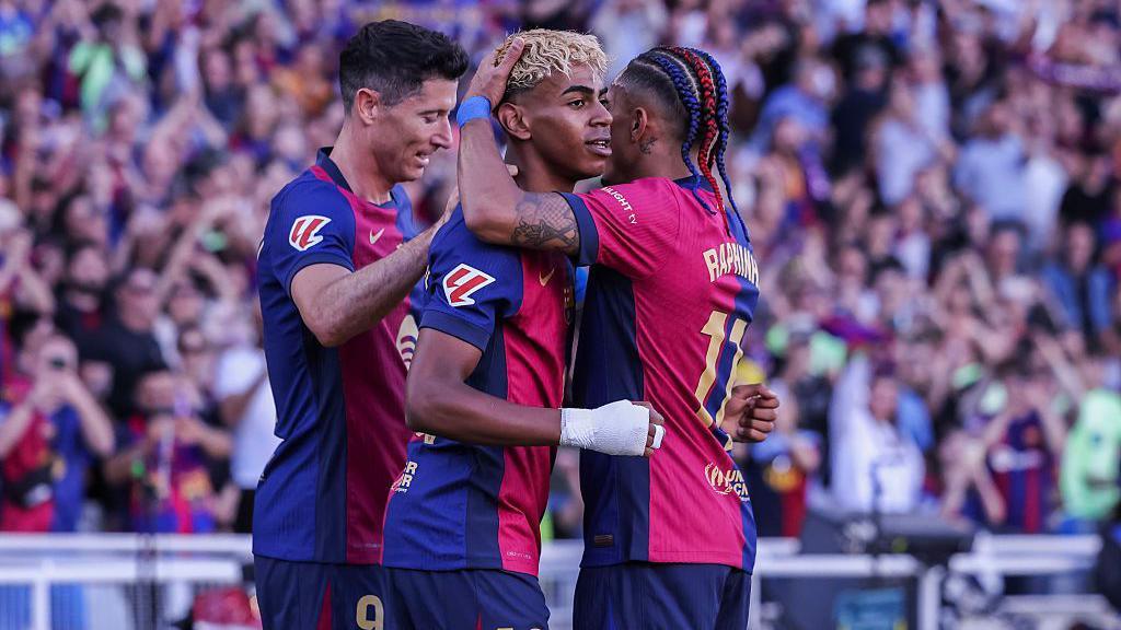 Barcelona vs Villarreal LaLiga match action
