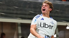 Julián Álvarez celebra un gol frente al Betis en el Metropolitano.