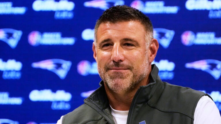 Patriots sideline during the 2025 NFL regular season, highlighting profootballtalk insights