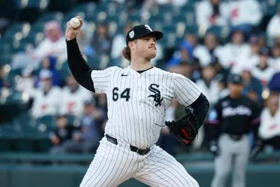 Mariners vs White Sox action at Guaranteed Rate Field