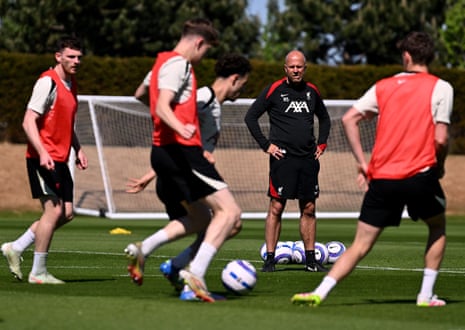 LFC players and manager discussing tactics during summer training