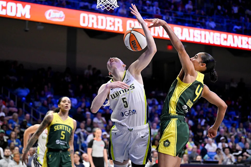 Skylar Diggins in a stylish pregame outfit before Storm vs. Wings game