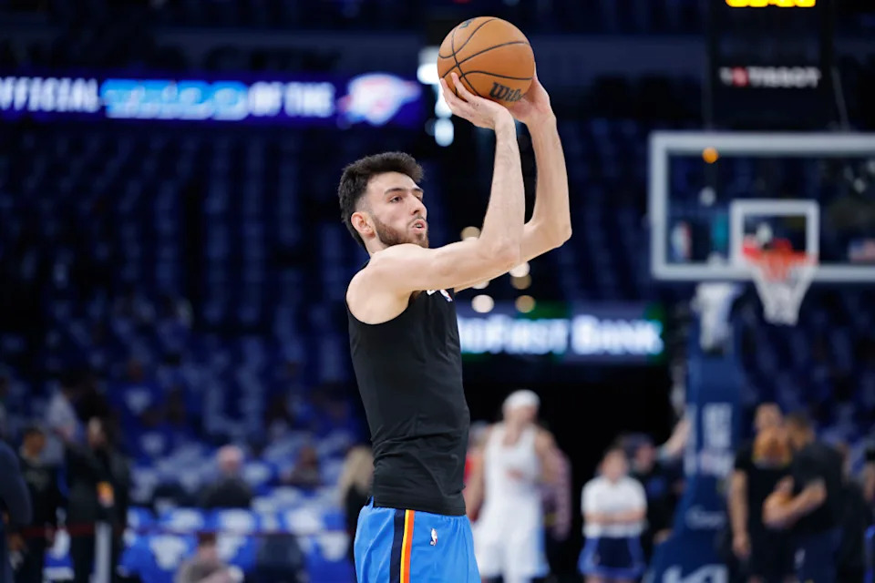 Luguentz Dort contests a shot during the NBA Playoffs